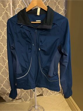 lululemon athletica Women's Blue Utility/Runing Jacket